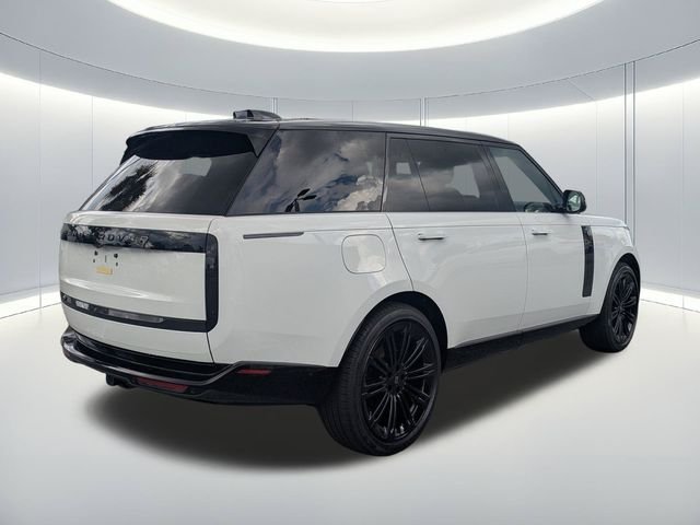 New 2027 Fuji White LAND ROVER  image 6