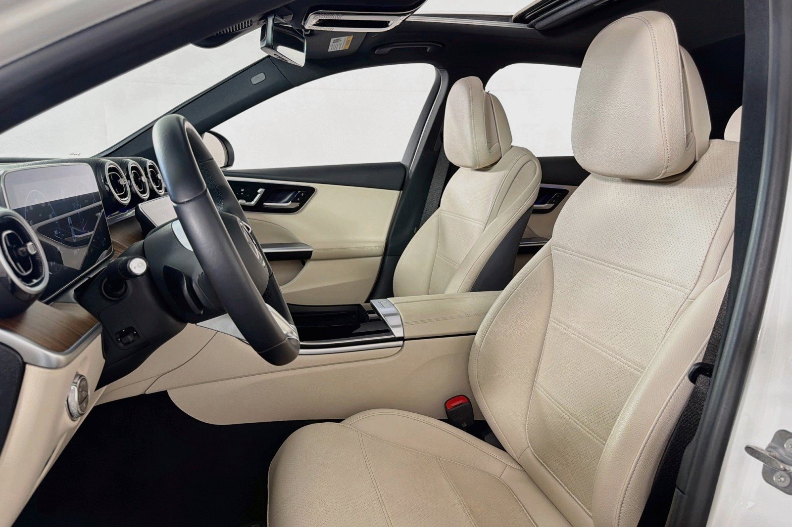Certified Used 2024 Polar White Mercedes-Benz C 300 image 18