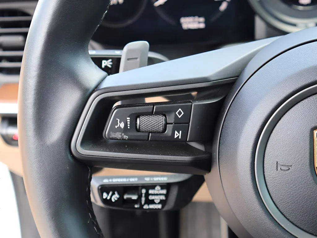 Used 2020 White Porsche Carrera S image 28