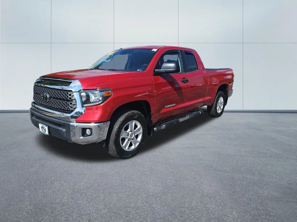 Used 2018 Red Toyota SR5 image 1