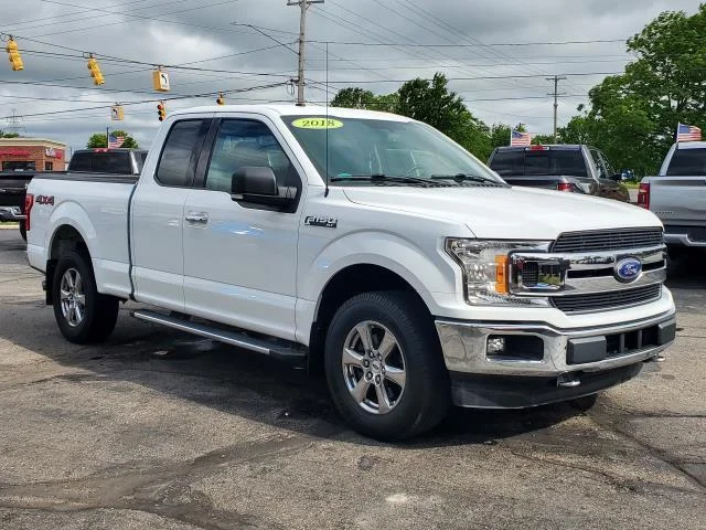 Used 2018  Ford XLT image 2