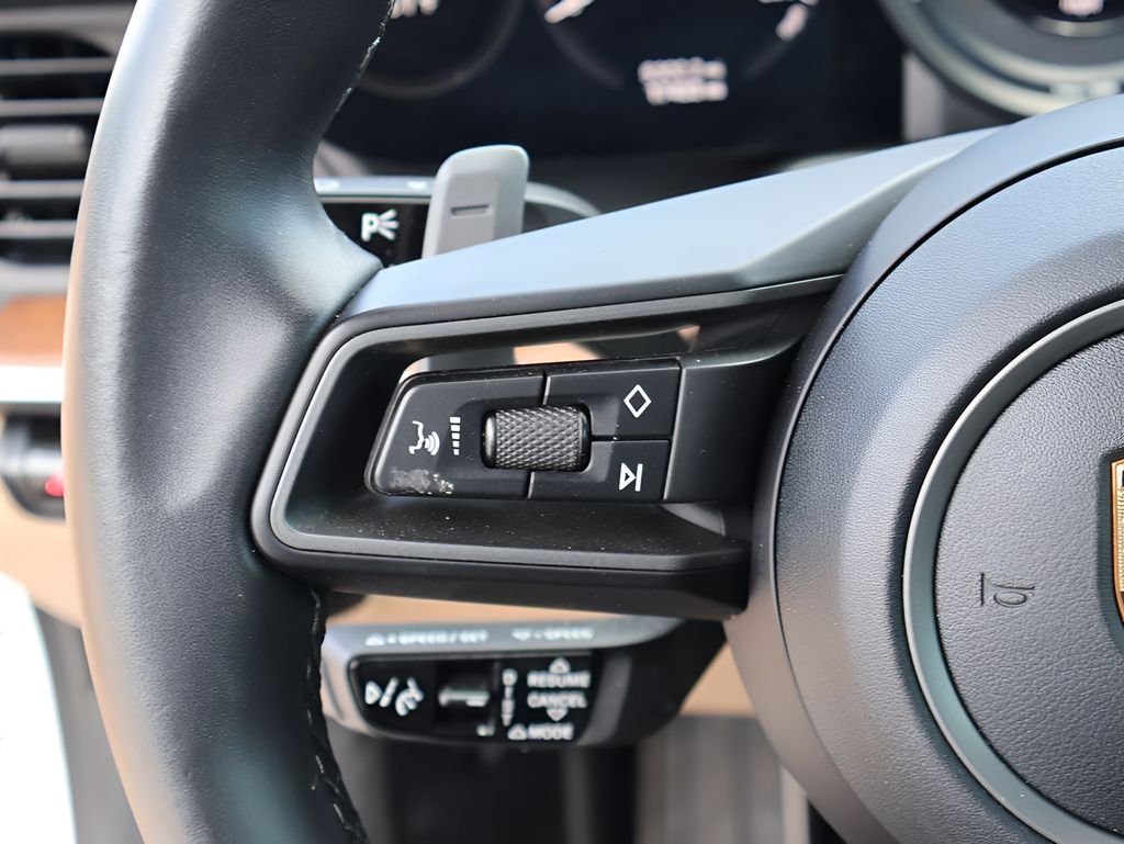 Used 2020 White Porsche Carrera S image 28