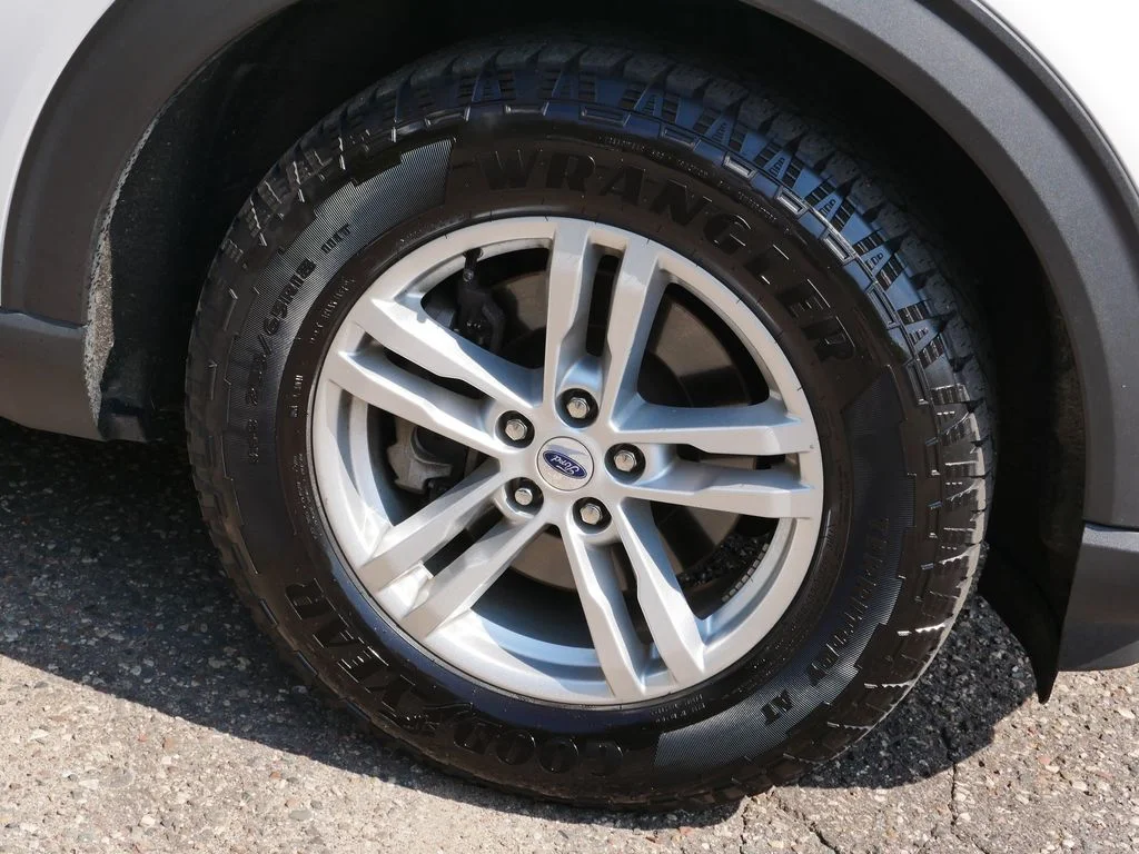 Certified Used 2023 White Ford XLT image 7