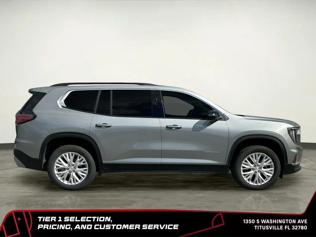 New 2026 Sterling Metallic GMC Elevation image 11