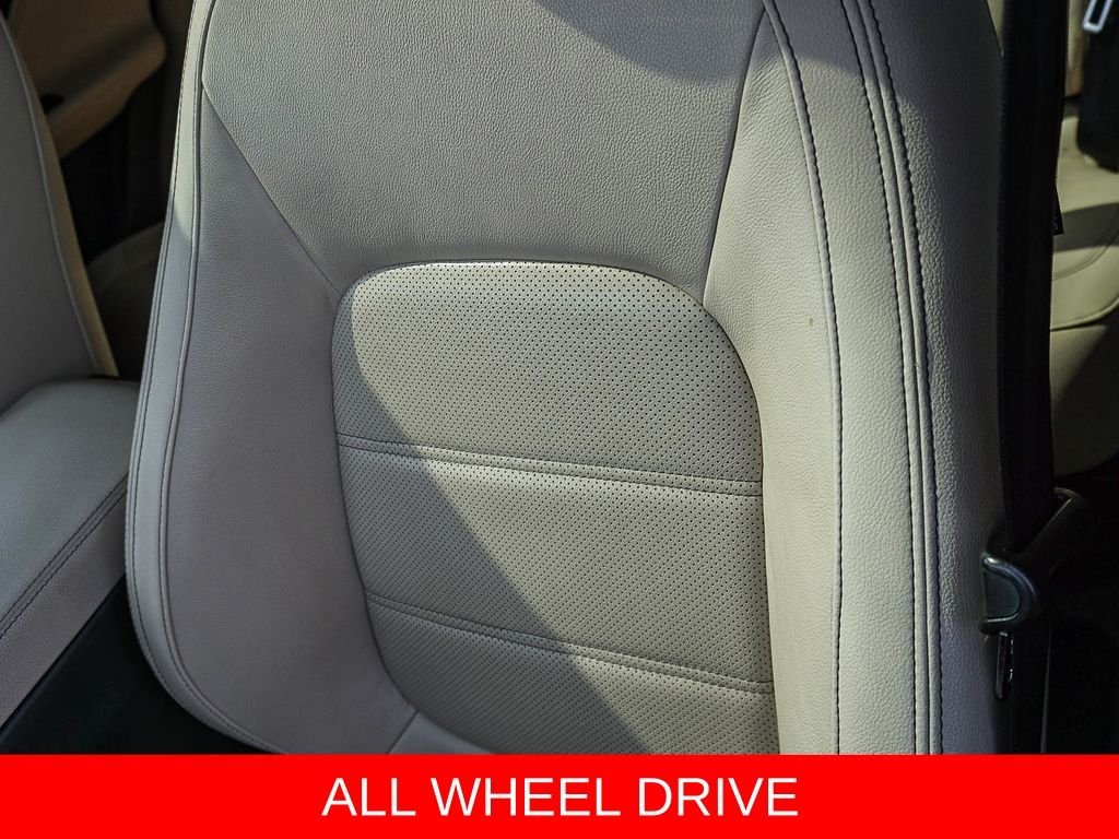 Used 2018 White Jaguar 20d Prestige image 20