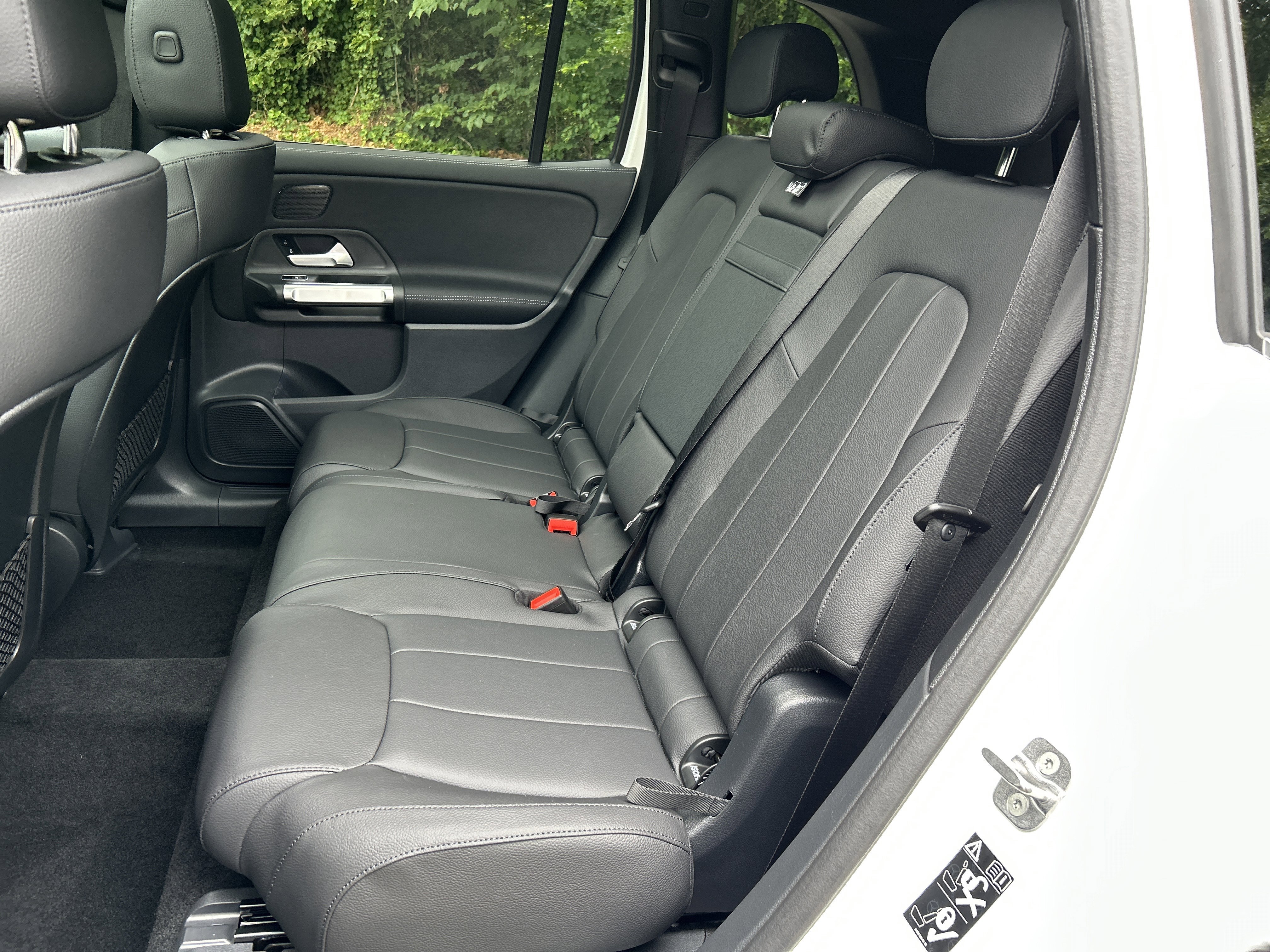 New 2026 Polar White Mercedes-Benz GLB 250 4MATIC® SUV image 21