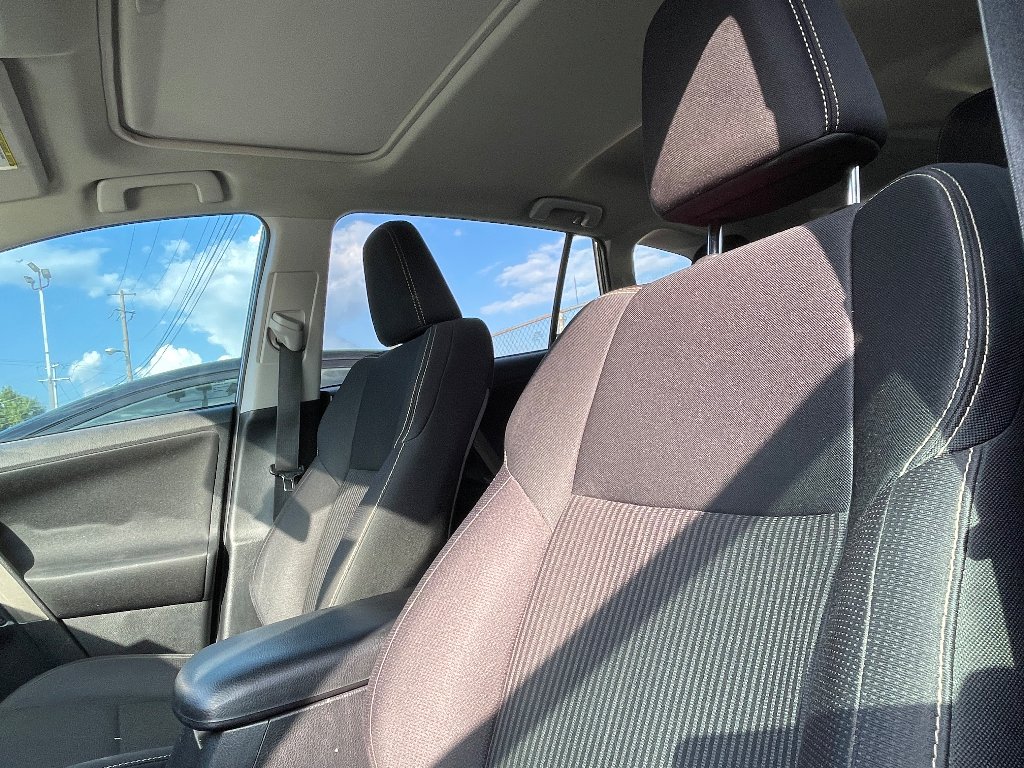 Used 2015 Magnetic Gray Metallic Toyota XLE image 8
