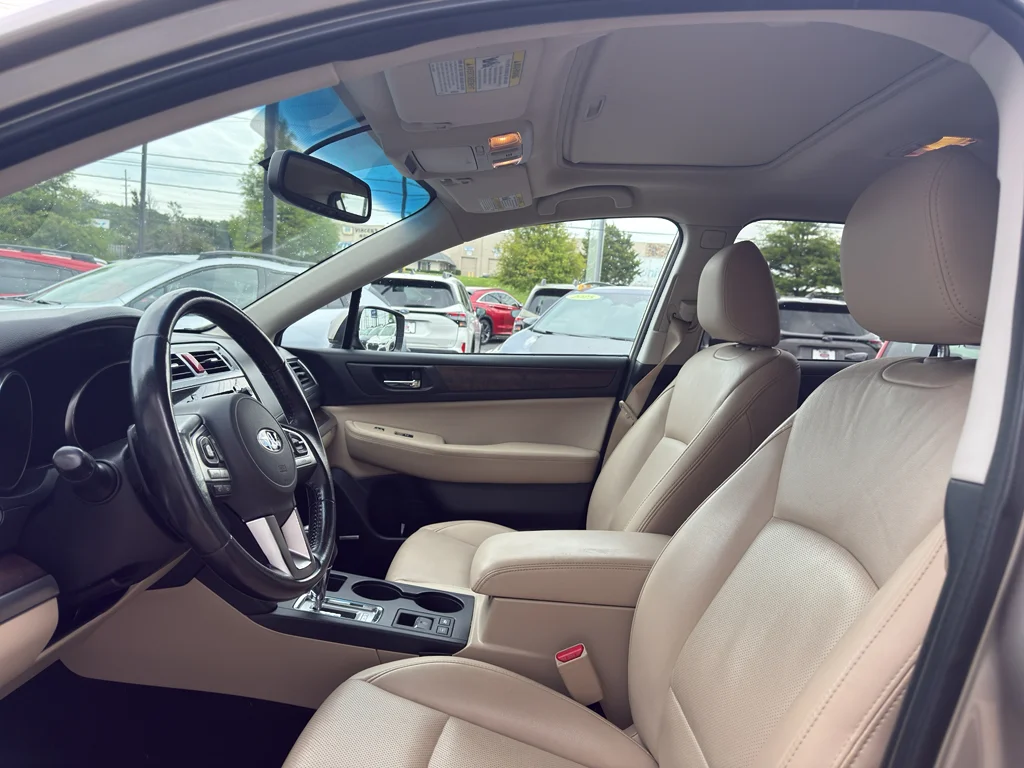 Used 2015 TUNGSTEN METALLIC Subaru 2.5i Limited image 9
