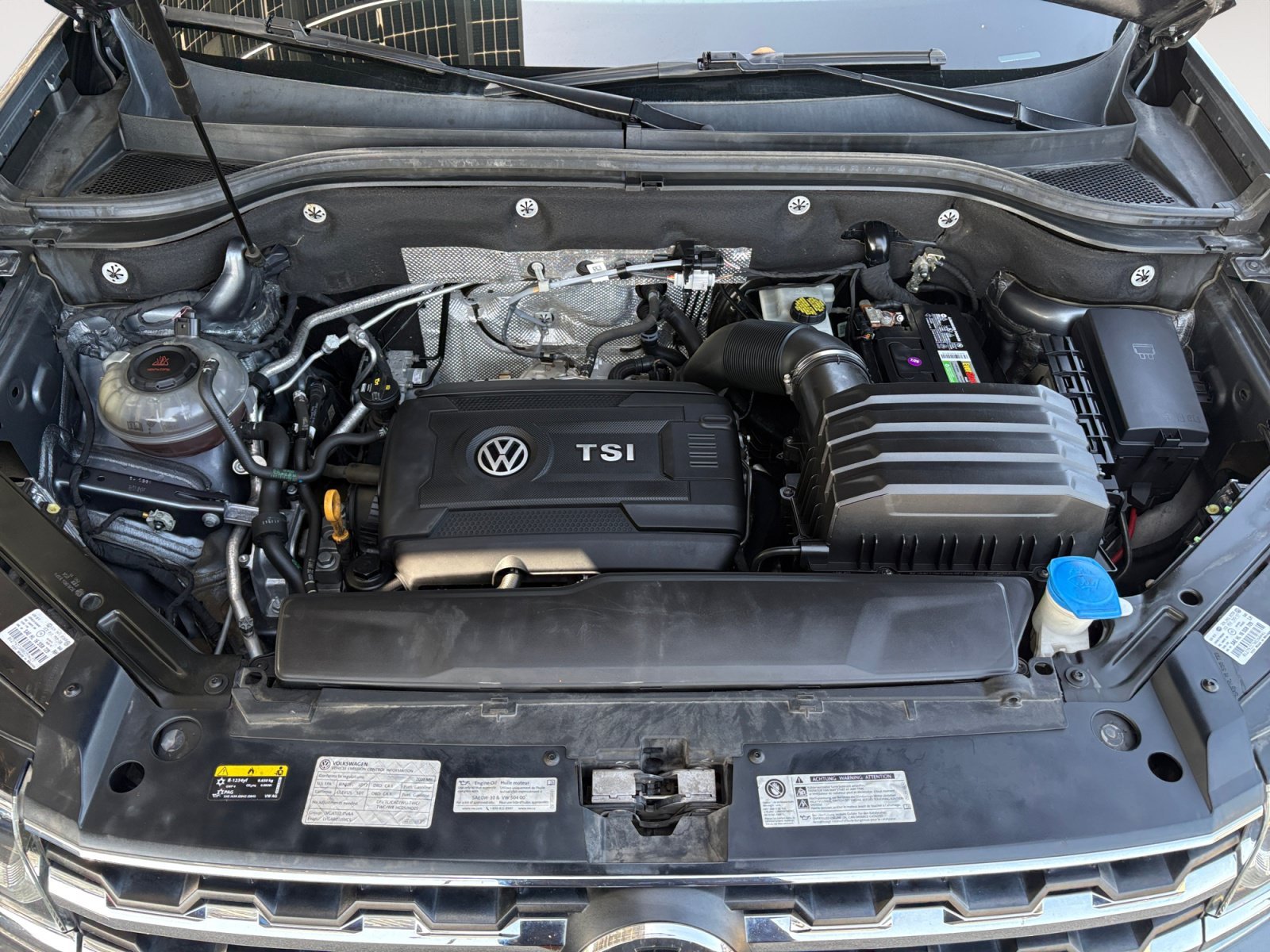 Used 2020 Platinum Gray Metallic Volkswagen 2.0T S image 25