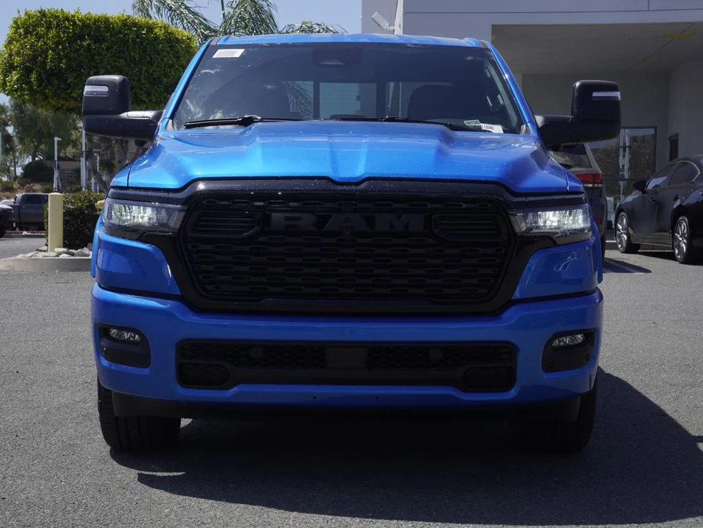 New 2026 Hydro Blue Pearl-Coat Exterior Paint RAM Big Horn/Lone Star image 9