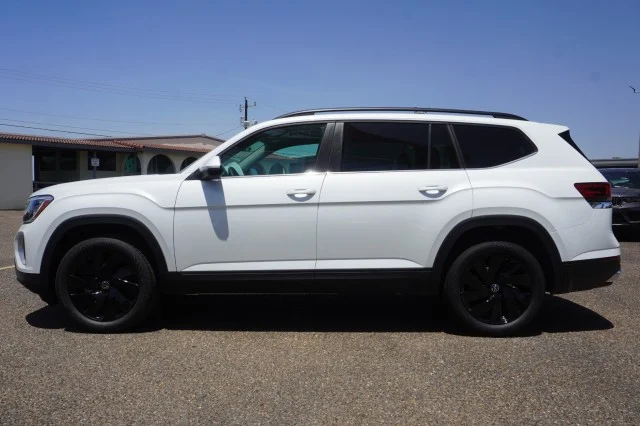New 2026 Opal White Pearl Volkswagen 2.0T SE w/Technology image 12
