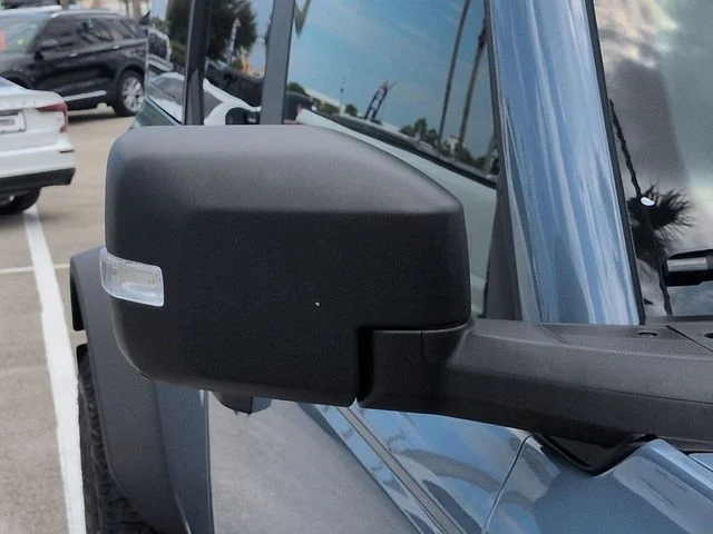 Used 2024 Gray Ford Wildtrak image 12