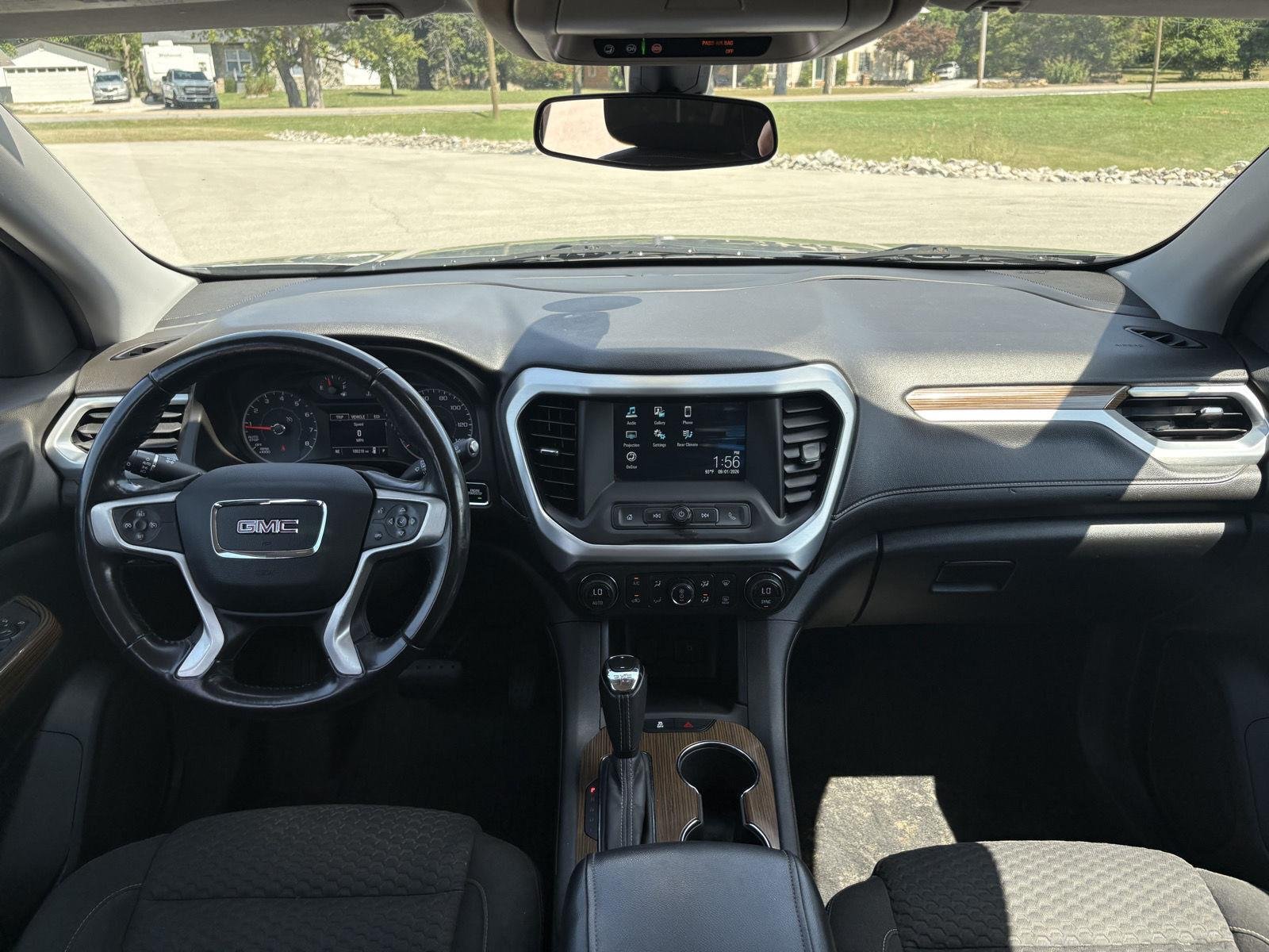 Used 2019 Pepperdust Metallic GMC SLE image 3