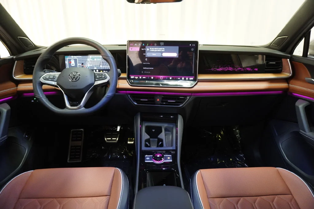 New 2026 Sandstone Volkswagen SEL R-Line Turbo image 13