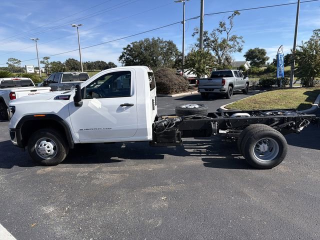 2026 GMC Sierra 3500HD Pro - Photo 6