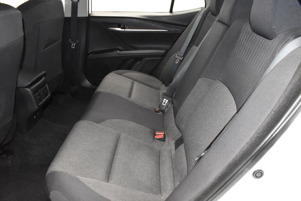 Used 2025 White Toyota LE image 31