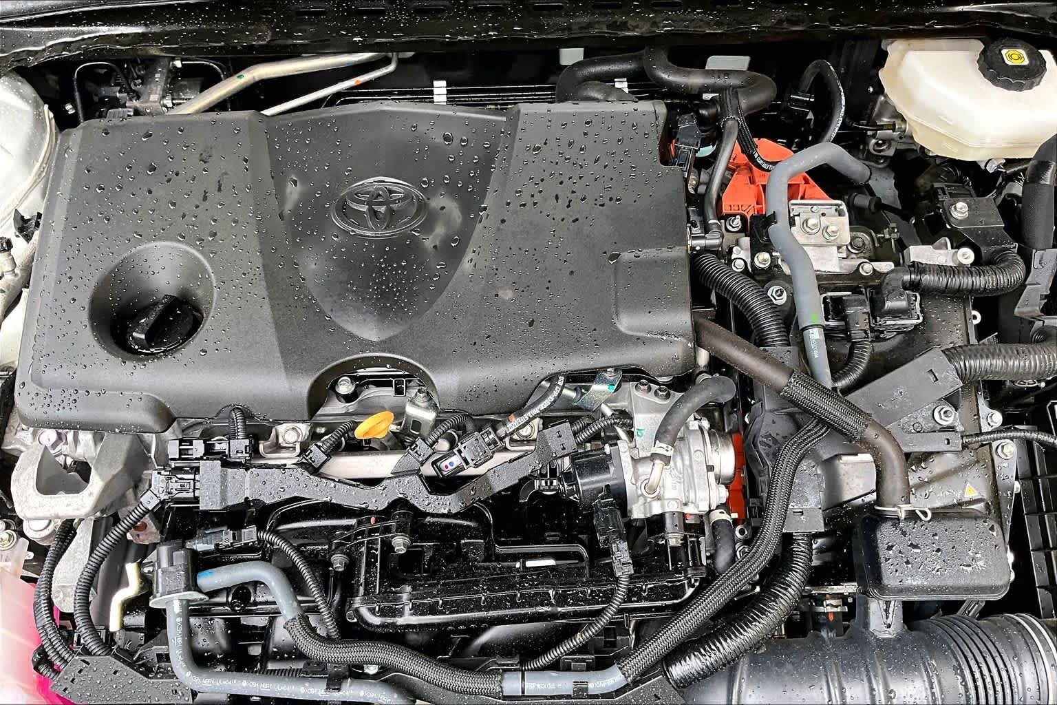 Used 2025 Ice Cap Toyota SE image 33