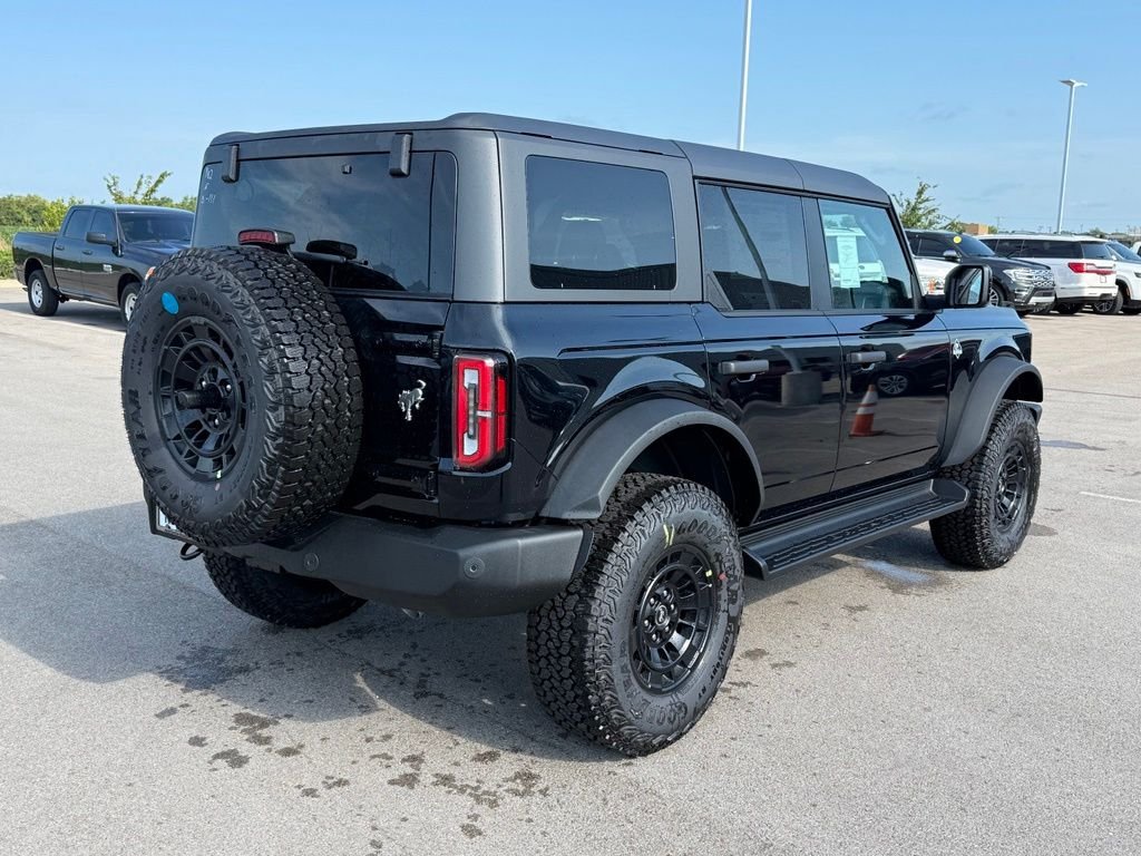 New 2026 Shadow Black Ford Outer Banks® image 35