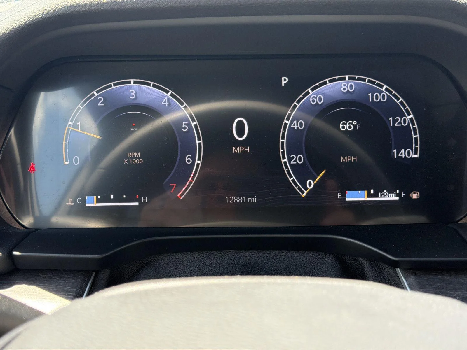 Used 2024 Diamond Black Crystal Pearlcoat Jeep Limited image 22