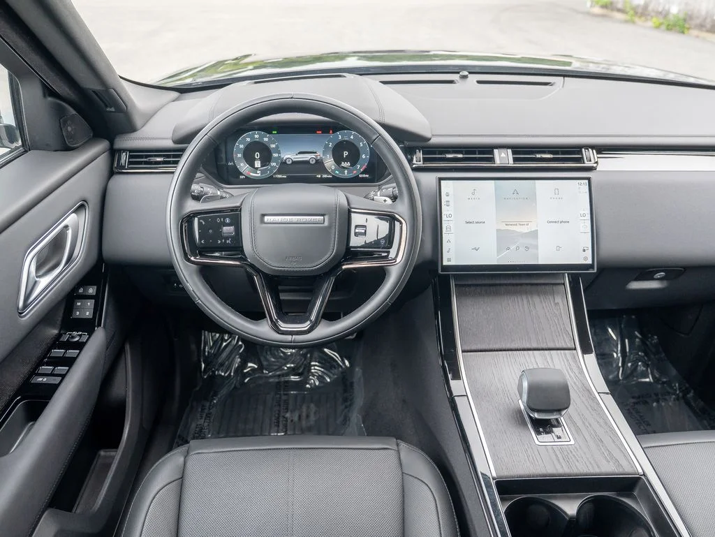 Certified Used 2026 Black Land Rover Dynamic SE image 13