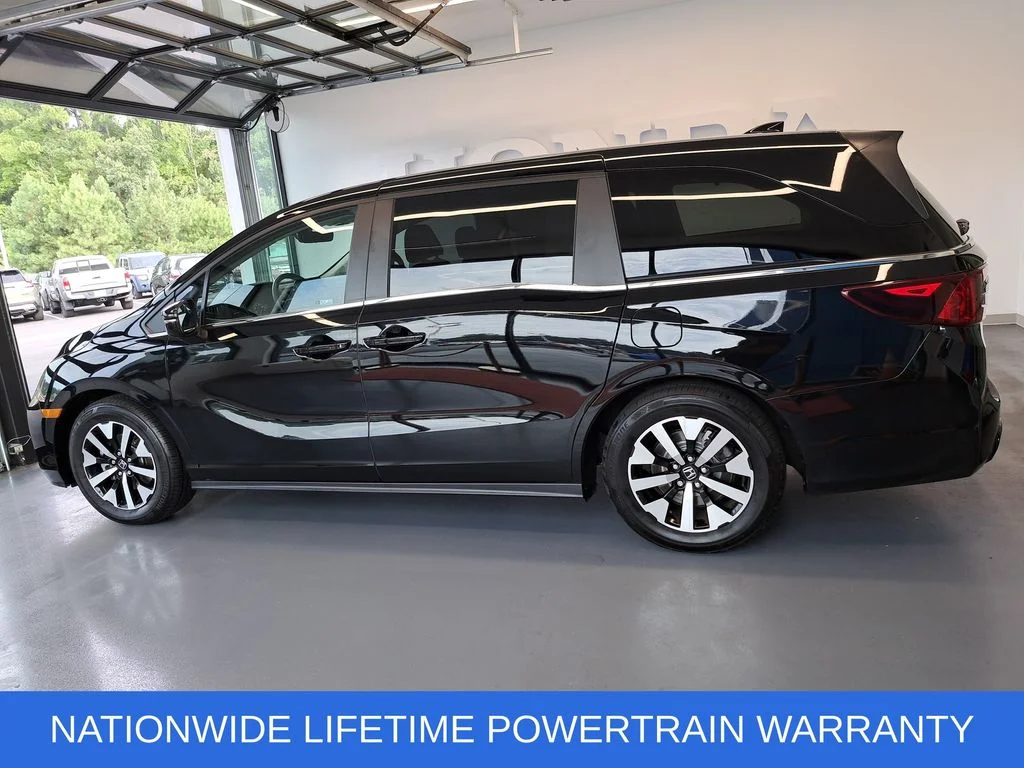 Used 2026  Honda EX-L image 3