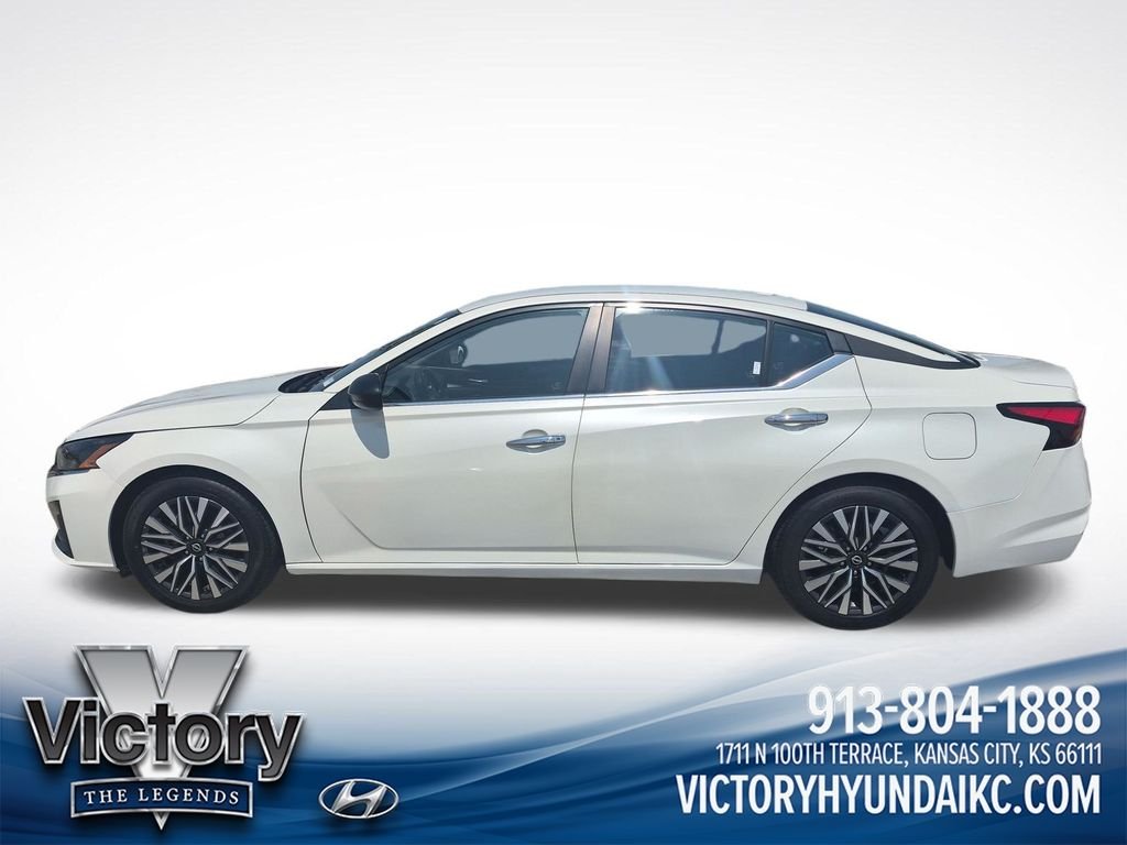 Used 2025 Nissan Altima SV with VIN 1N4BL4DV2SN307100 for sale in Kansas City