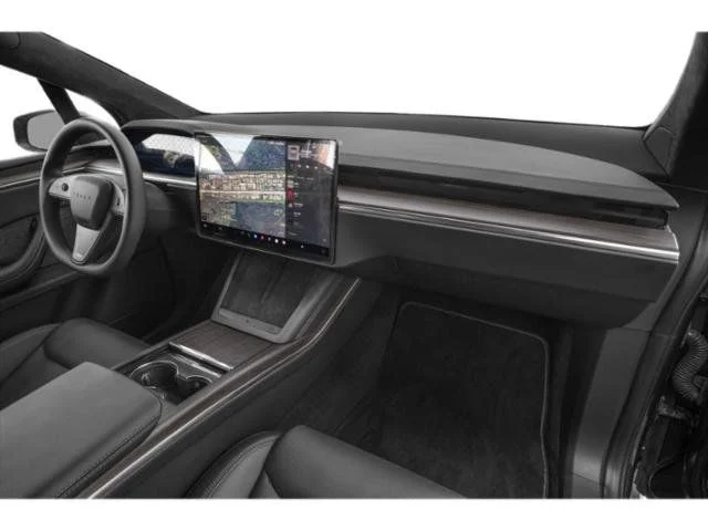 Used 2025  Tesla Base image 13