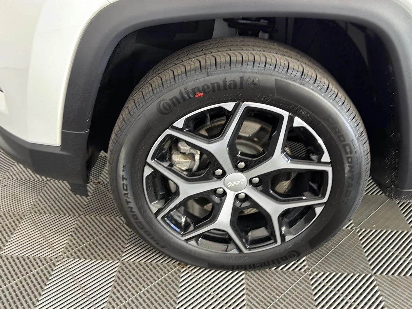 Used 2024 Bright White Clearcoat Jeep Limited image 16