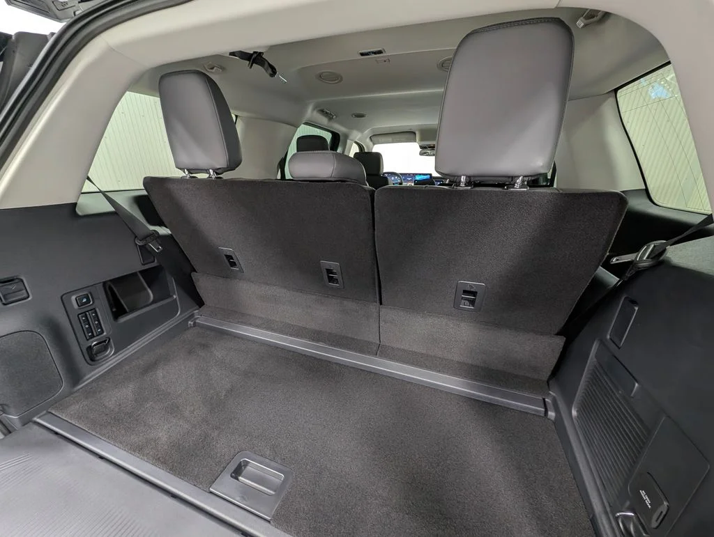 New 2027 Glacier Gray Metallic Tri-Coat Ford Active image 21