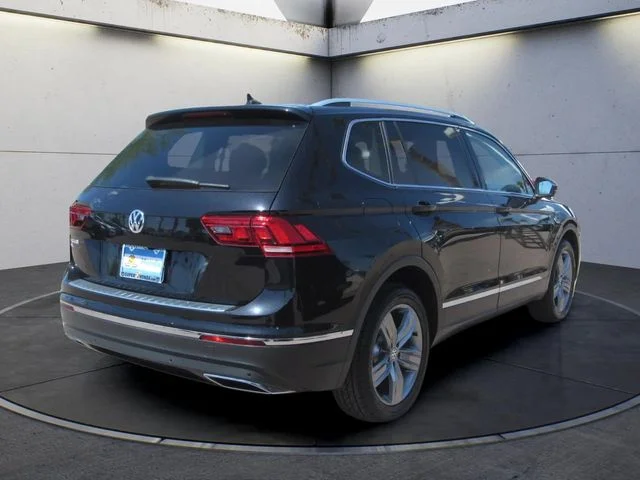 Used 2020 Deep Black Pearl Volkswagen  image 5