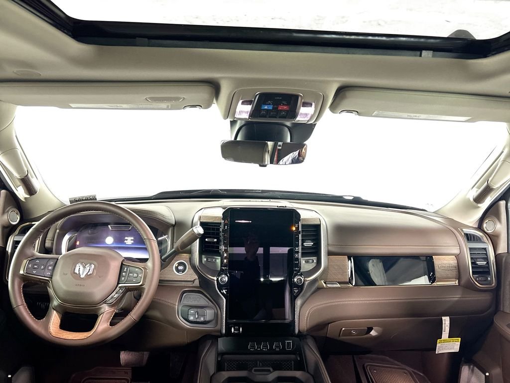 New 2026 Diamond Black Crystal Pearl-Coat Exterior Paint RAM Limited image 12