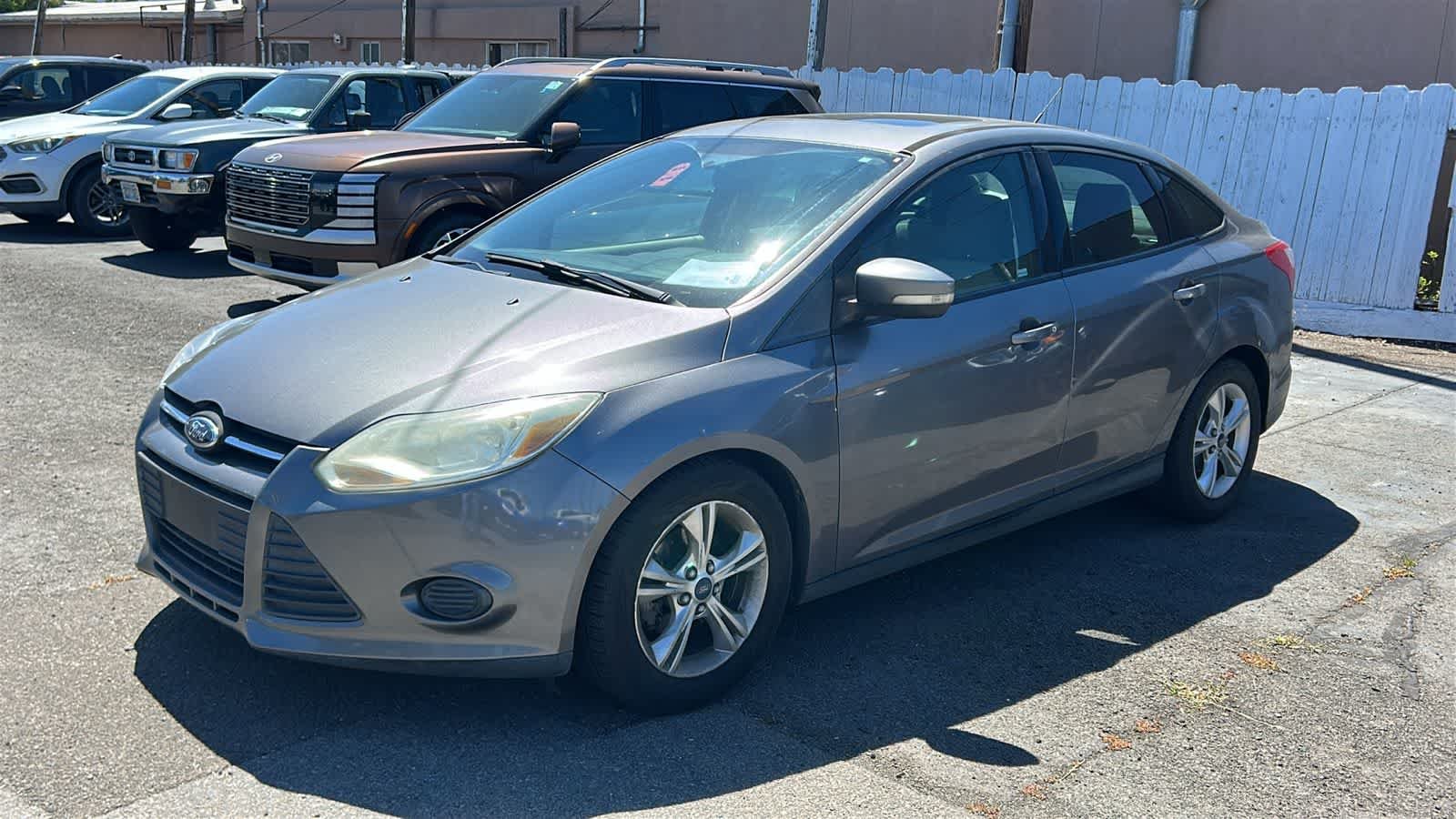 2014 Ford Focus Sedan SE's photo