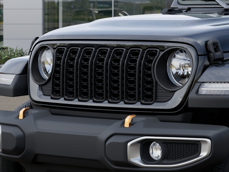 New 2026 Black Clear-Coat Exterior Paint Jeep 85th Anniversary Edition image 38