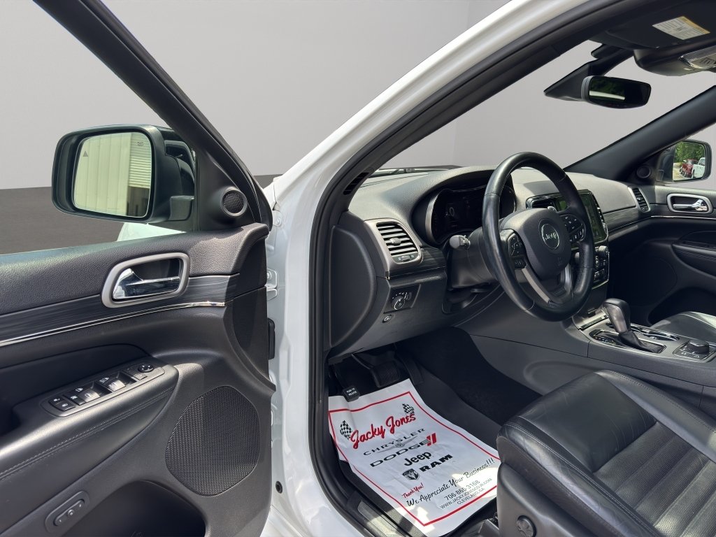 Used 2020 Bright White Jeep Limited X image 5