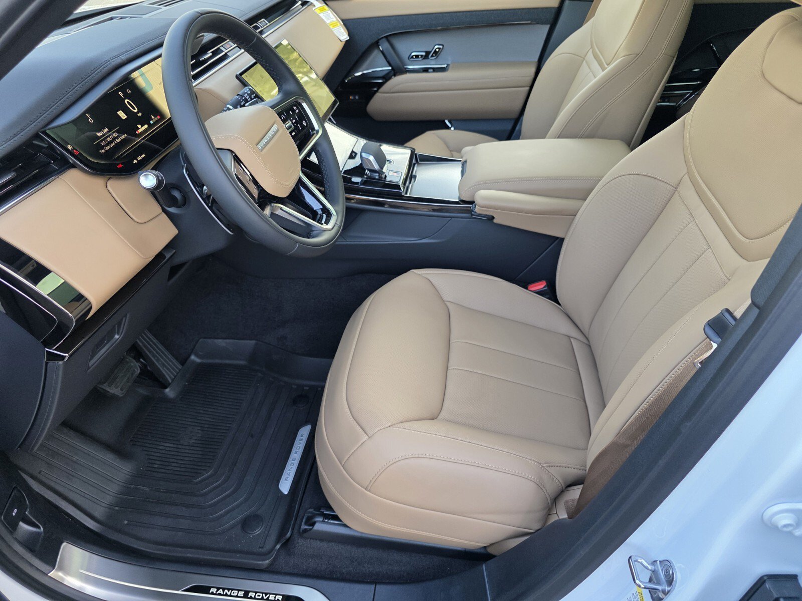 New 2026 Fuji White Land Rover SE image 10
