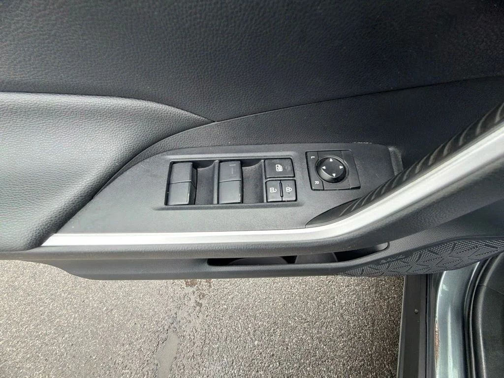 Used 2021 Gray Toyota XLE image 18