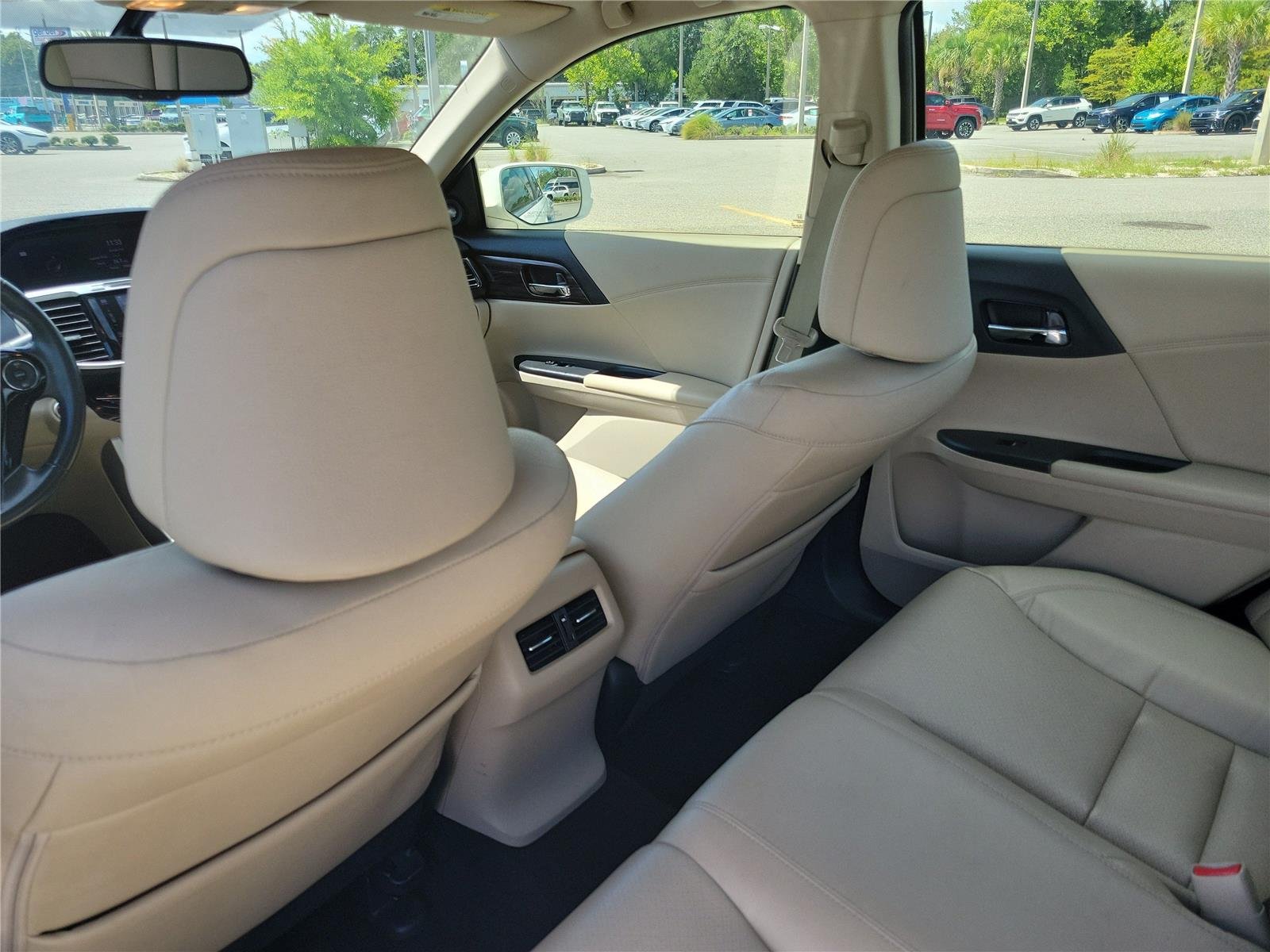 Used 2017 White Orchid Pearl Honda EX-L image 11