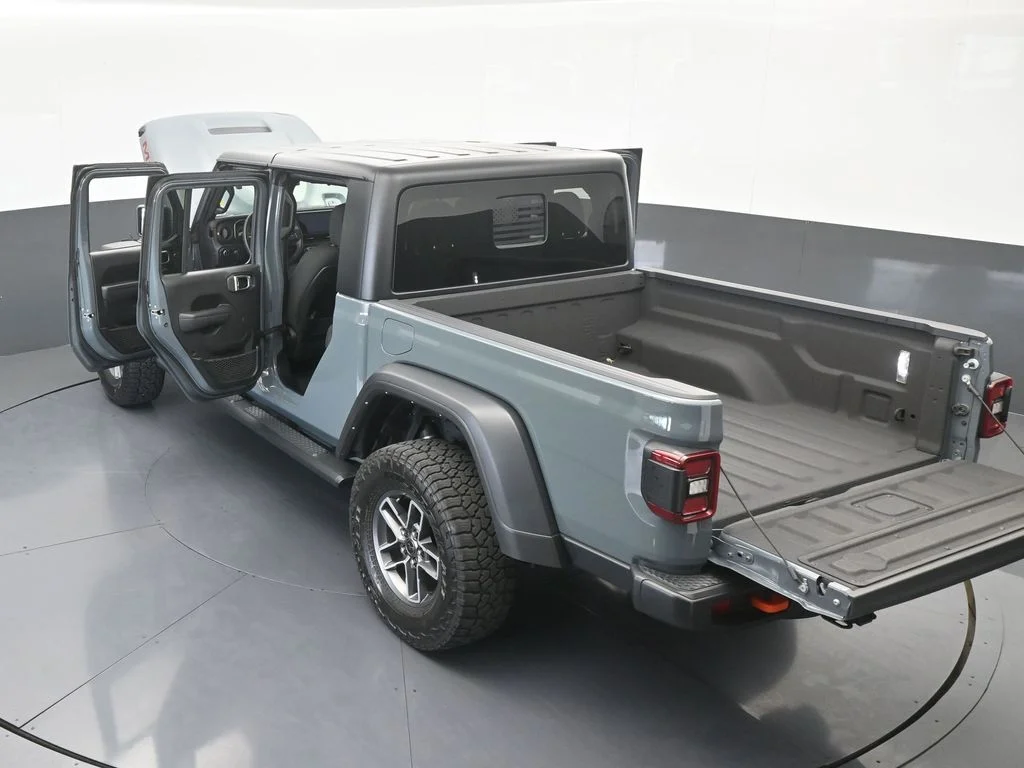 Used 2024 Anvil Clear Coat Jeep Mojave image 67