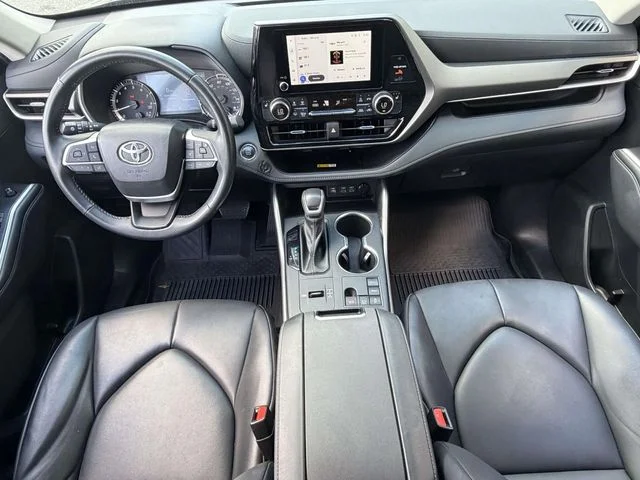 2023 Toyota Highlander XLE - Photo 18