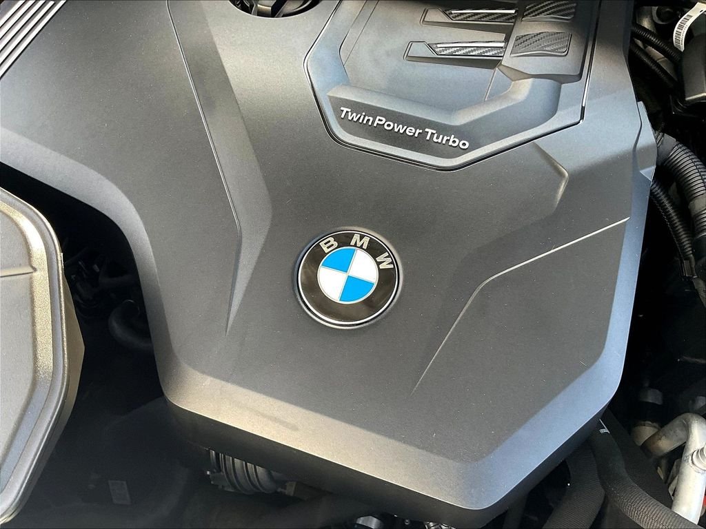 Used 2024 Gray BMW xDrive30i image 33