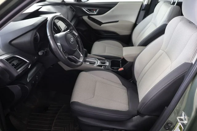 Used 2021 Green Subaru Premium image 19