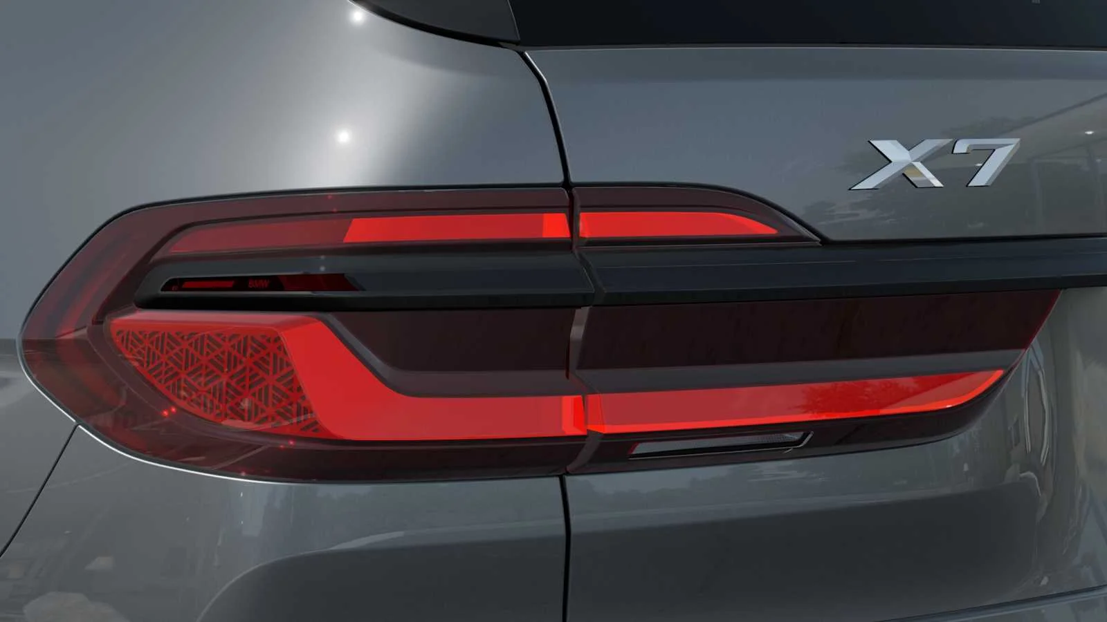 Used 2026 Skyscraper Grey Metallic BMW xDrive40i image 8