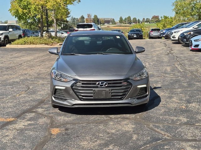 Used 2018 Gray Hyundai Sport image 2