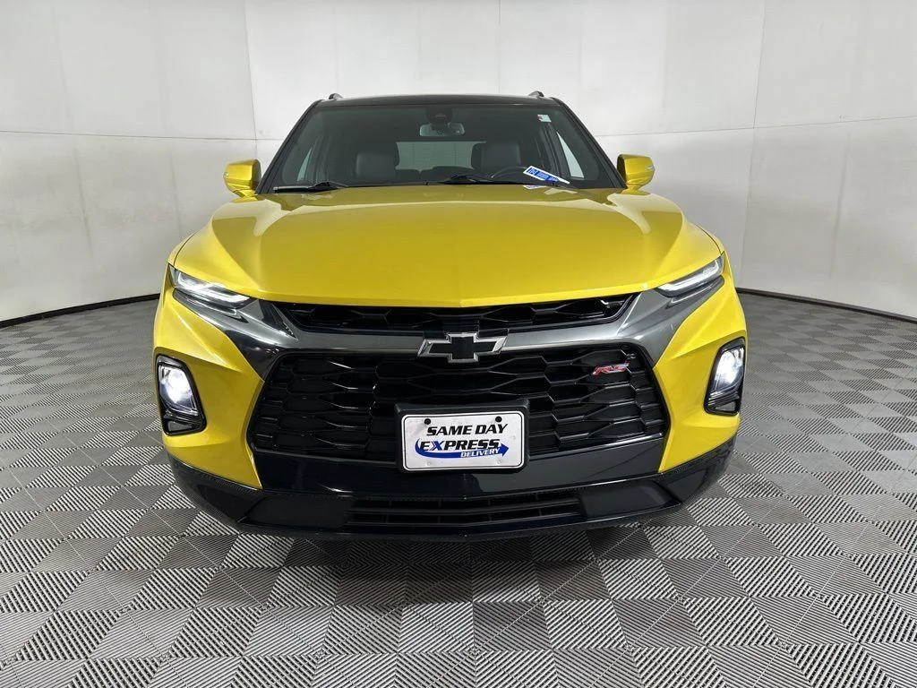 Used 2022 Yellow Metallic Chevrolet RS image 22