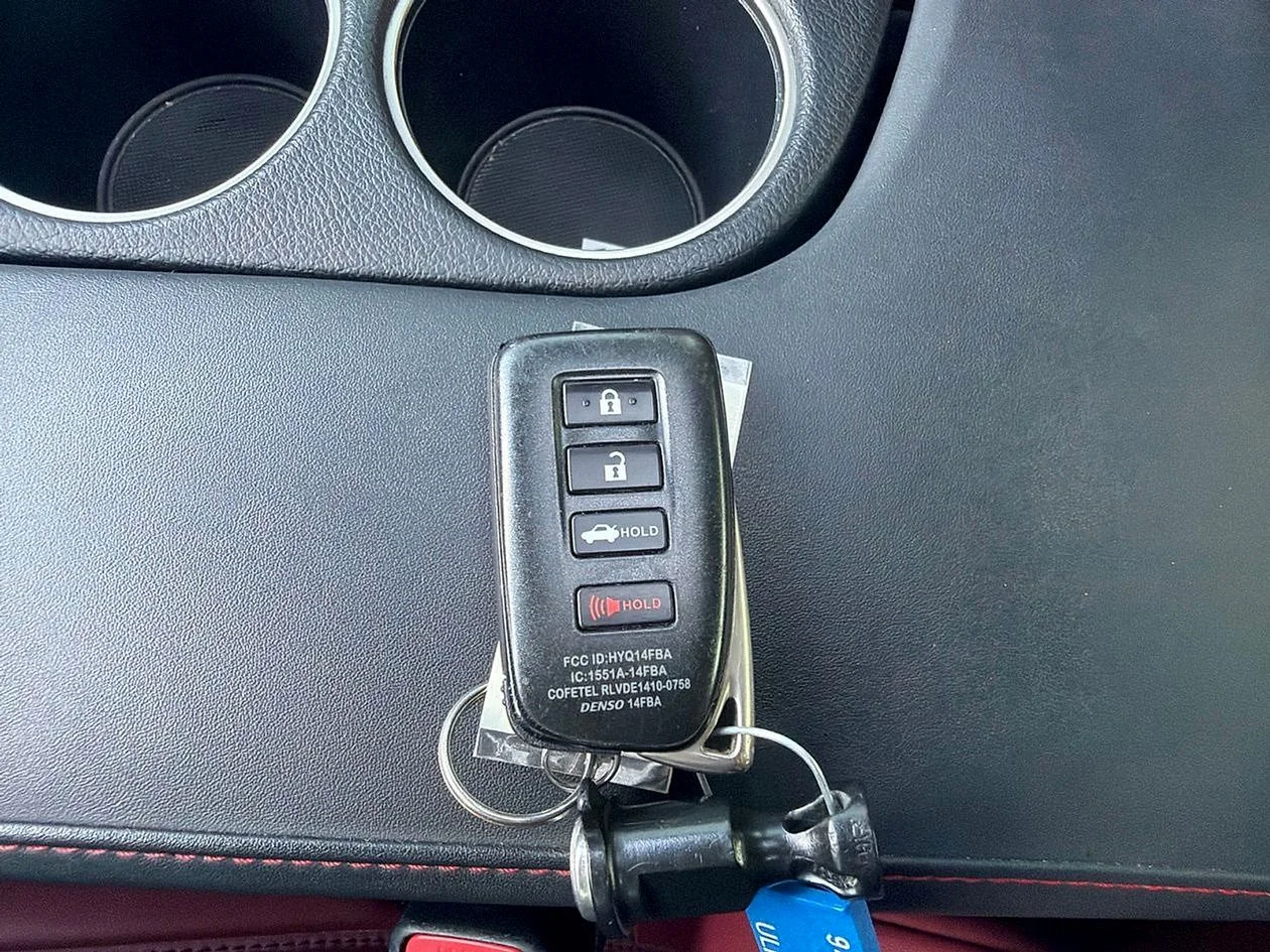 Used 2016  Lexus 350 image 38