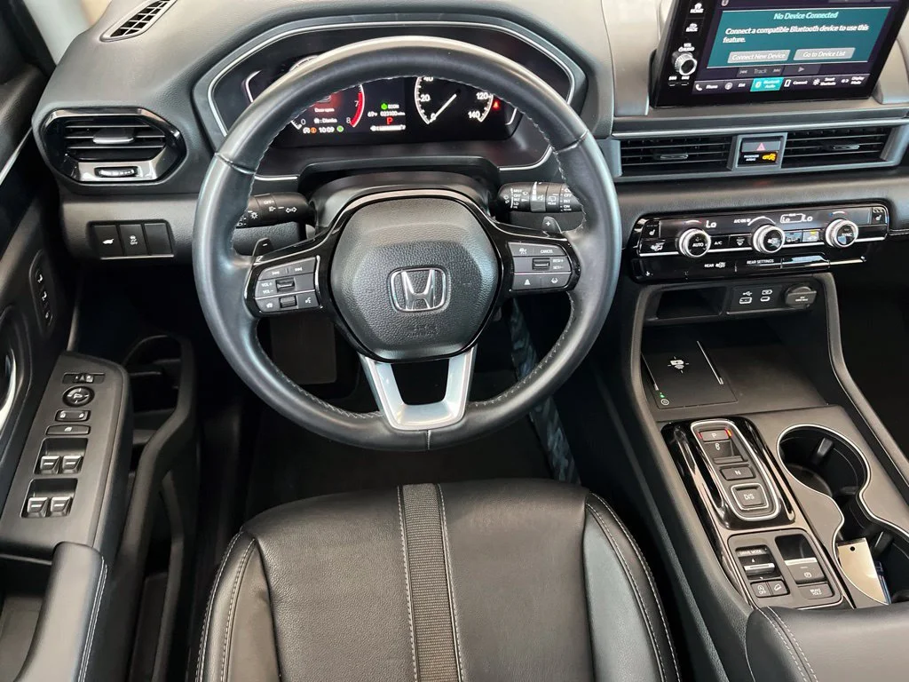 2025 Honda Pilot EX-L - Photo 14