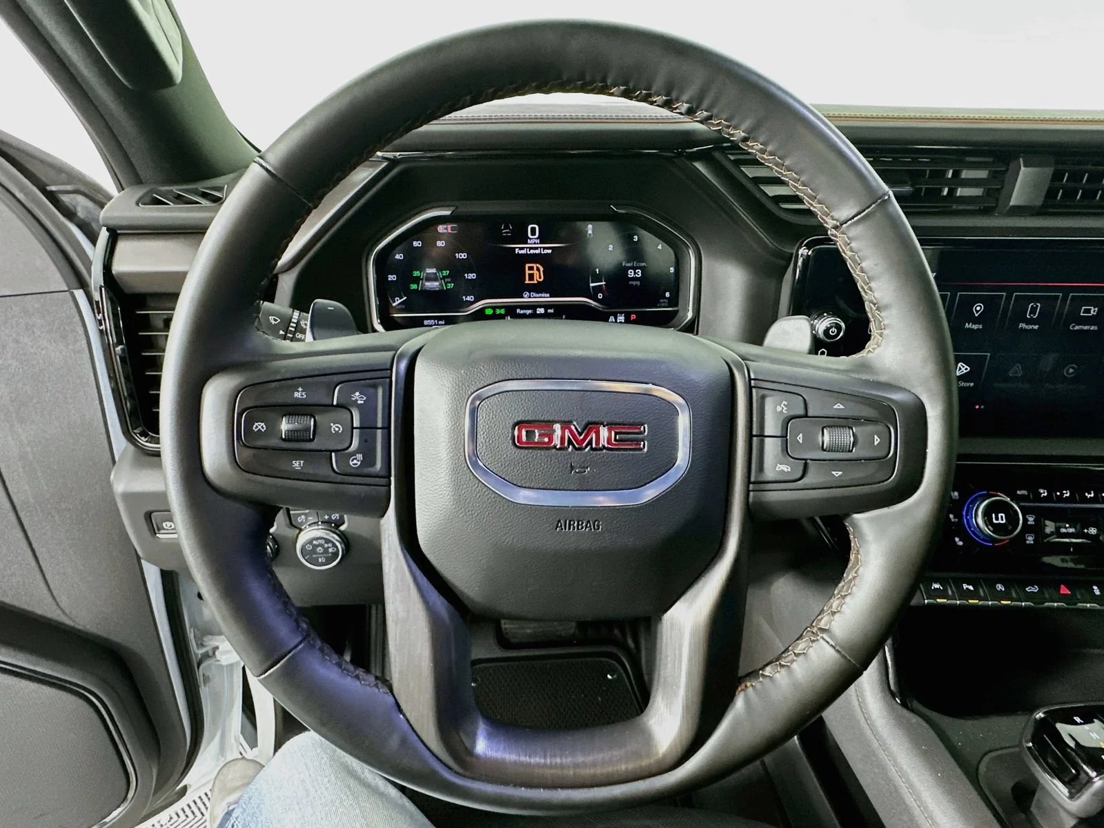 Used 2025 Summit White GMC AT4 image 12