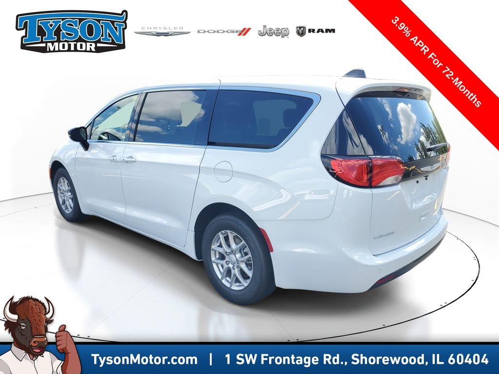 2026 Chrysler Voyager LX - Photo 3