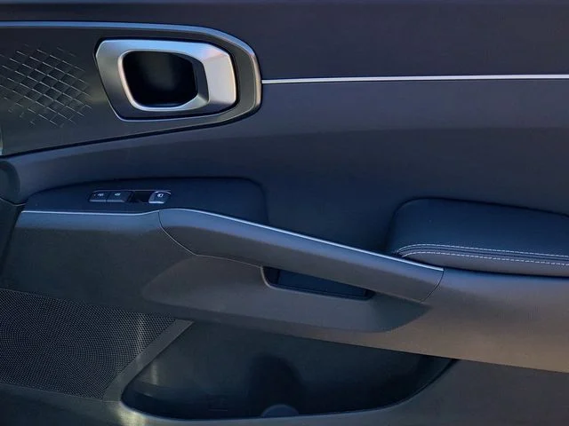 New 2026 Ivory Silver Kia S image 31