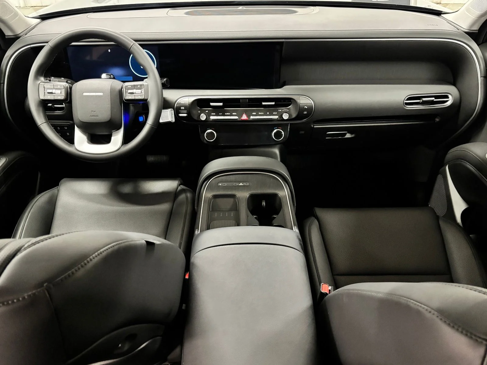 Used 2026 Gray Hyundai SEL Convenience image 11